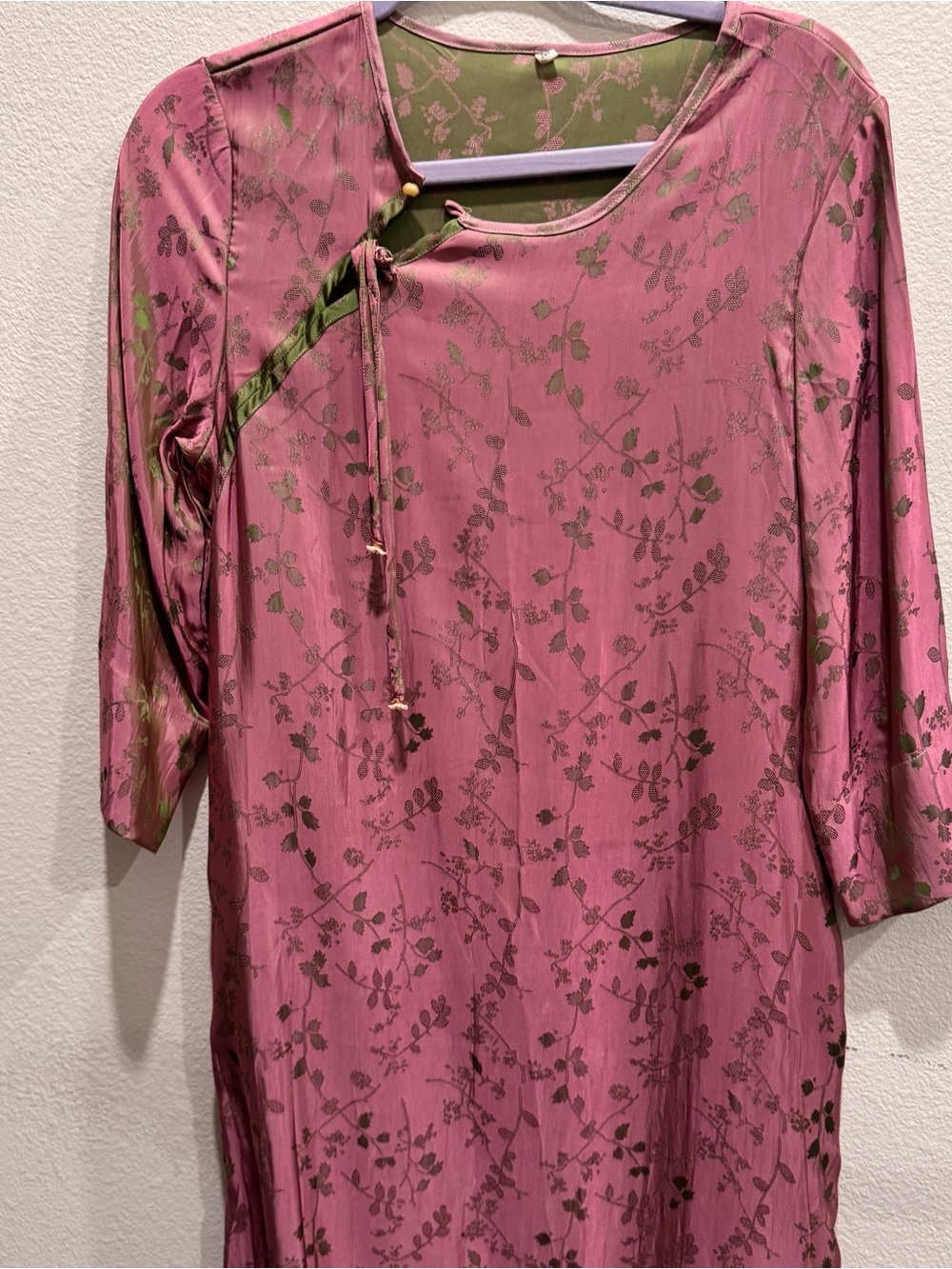Women's Pink Floral Tie-Neck dress